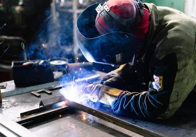 Can I weld stainless steel with gasless MIG